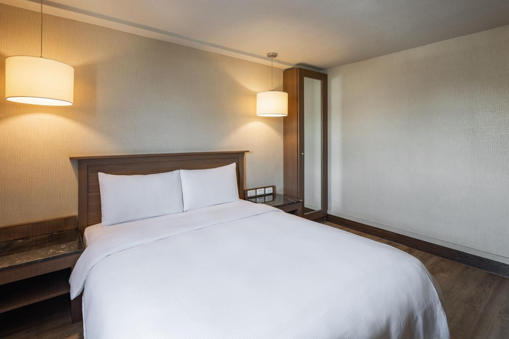 Kindness Hotel - Jüanlin Szoba fotó