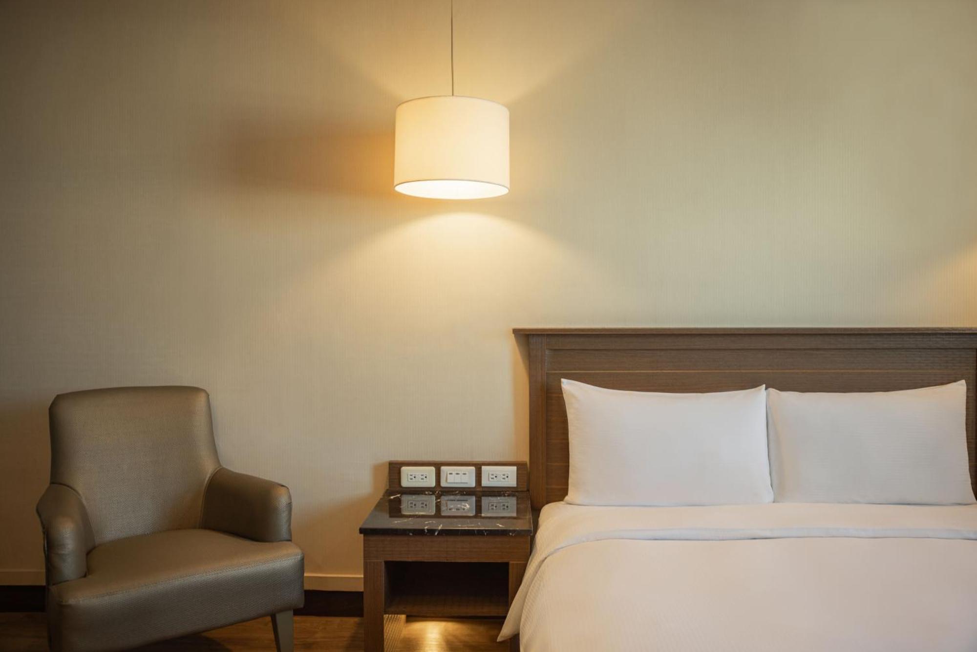 Kindness Hotel - Jüanlin Szoba fotó